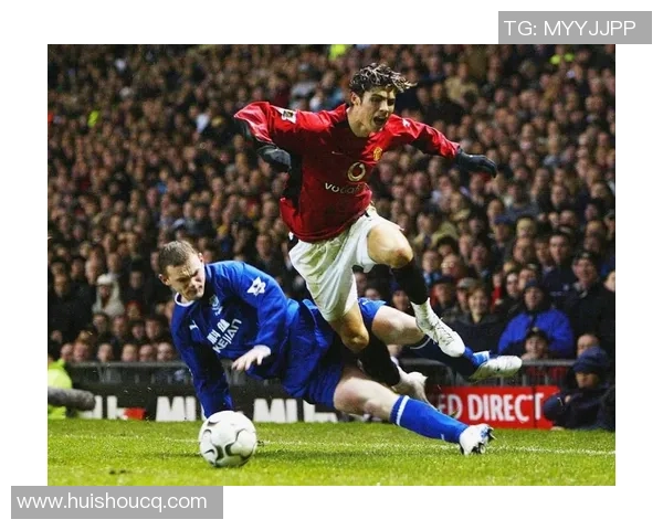 足球明星与欧冠荣耀的背后故事与精彩瞬间揭秘